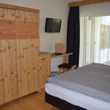 Inn Zum Stern 2*